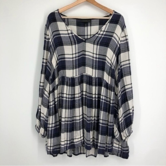 Lane Bryant Tops - Lane Bryant Navy Plaid Babydoll Tunic Top​
